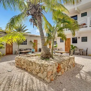 Hotel The Hut Bonaire, Kralendijk
